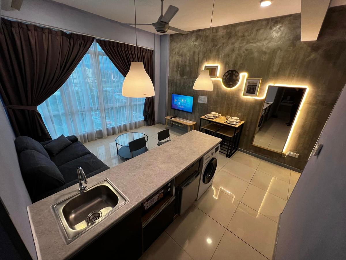 reStary Themed Staycation Sutera Avenue - Unit image 2