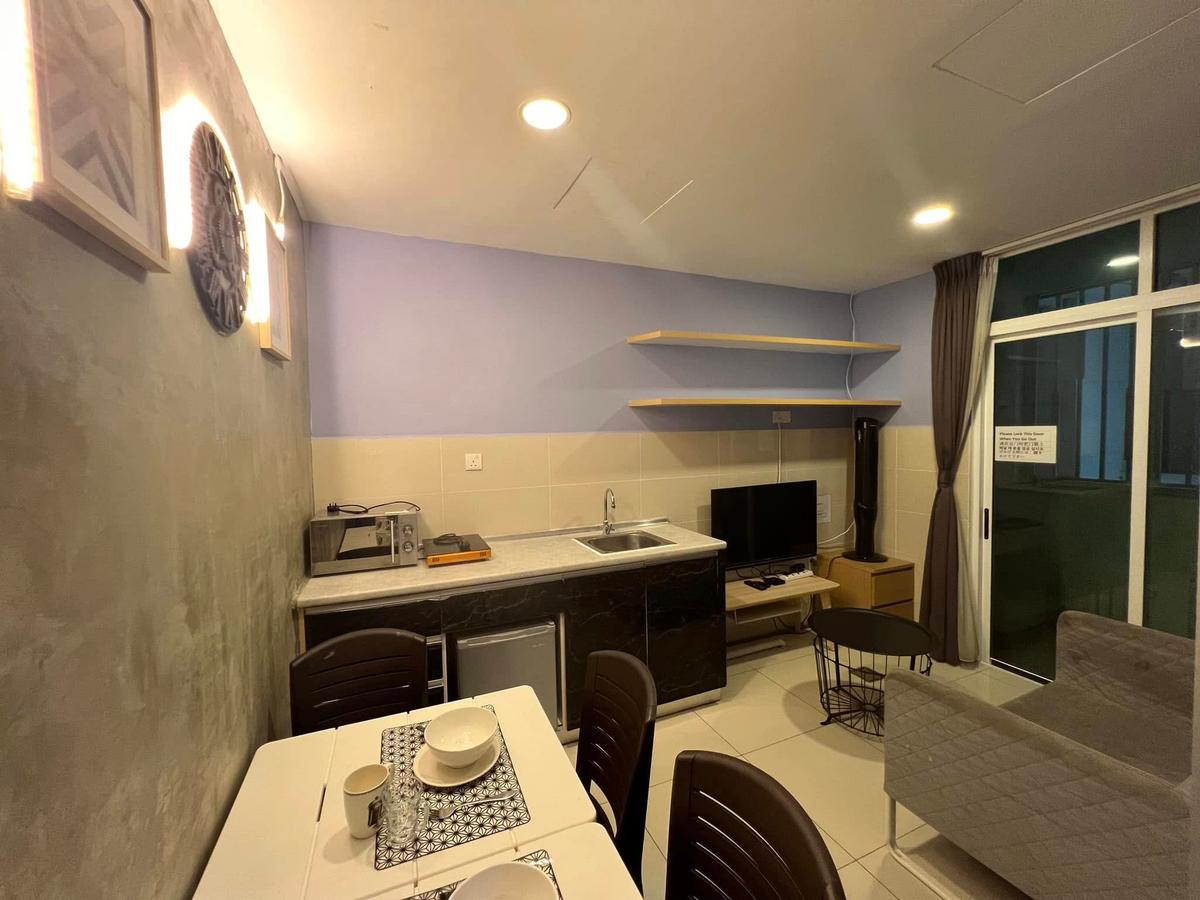 reStary Themed Staycation Sutera Avenue - Unit image 2